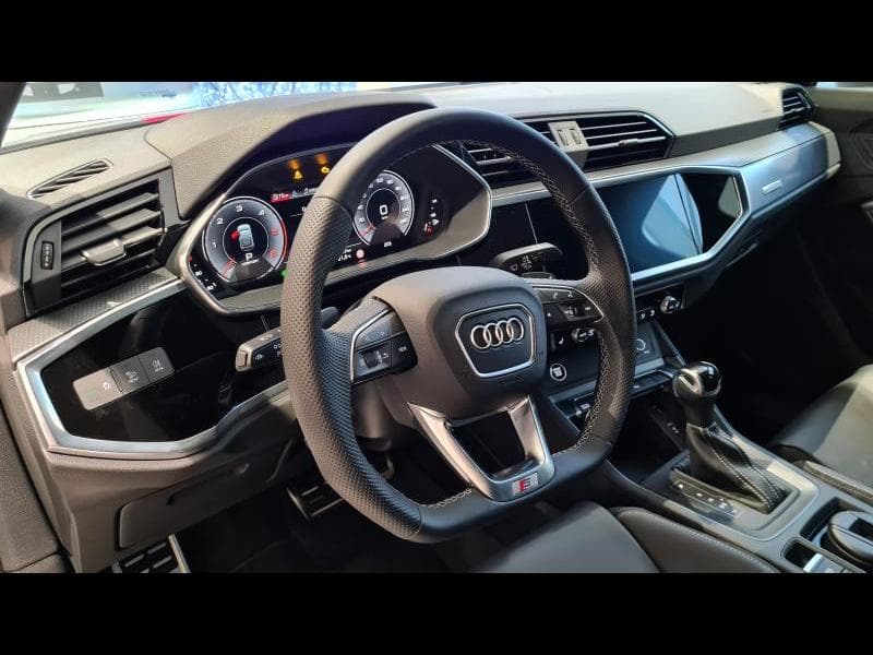 Audi Q3 Sportback S line - 10