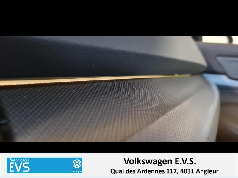 Volkswagen Golf VIII Active - 29
