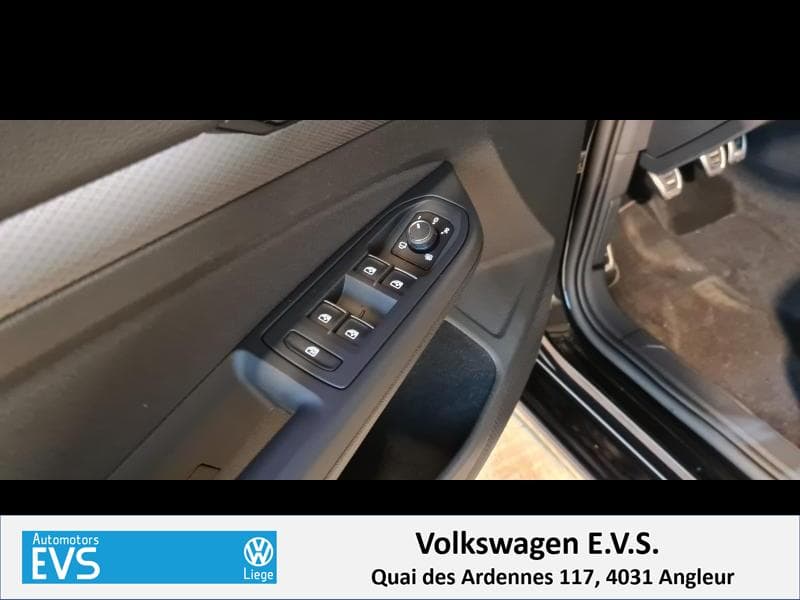 Volkswagen Golf VIII Active - 17