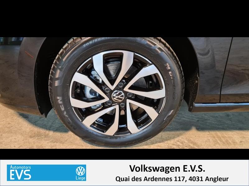Volkswagen Golf VIII Active - 11