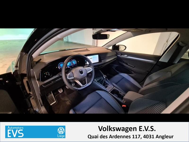 Volkswagen Golf VIII Active - 2