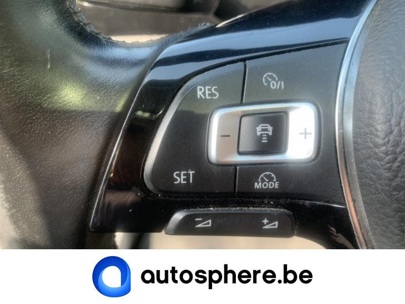 Volkswagen Touran III Highline -7 places/gps/toit ouvrant pano - 32