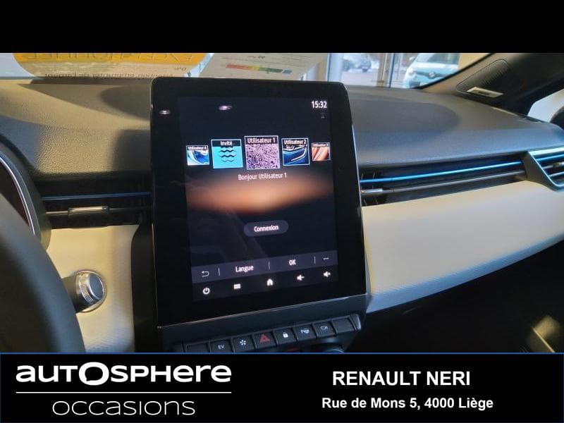 Renault Clio FIRST EDITION E-TECH HYBRID - 3