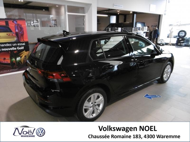 Volkswagen Golf VIII Life - 3