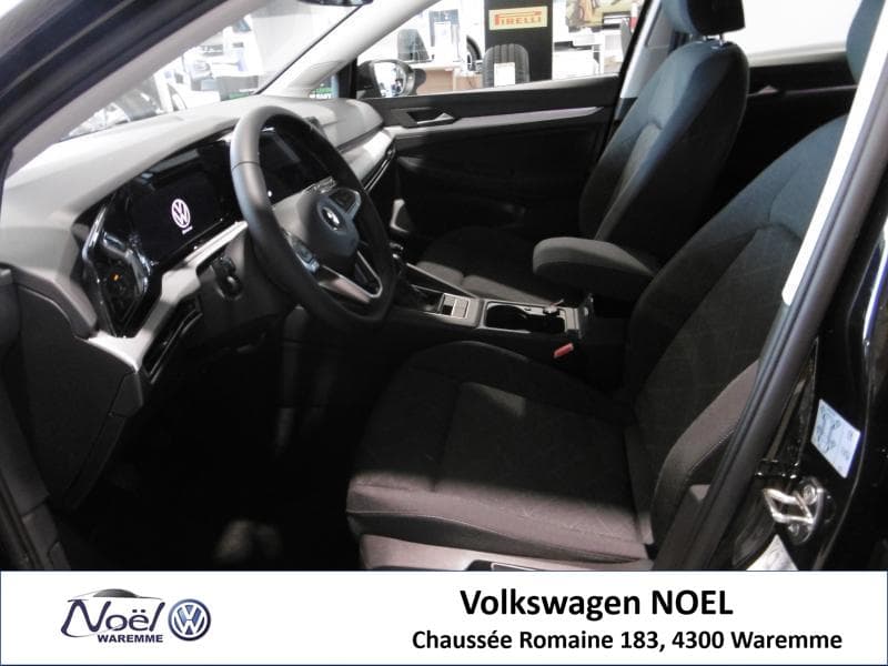 Volkswagen Golf VIII Life - 10