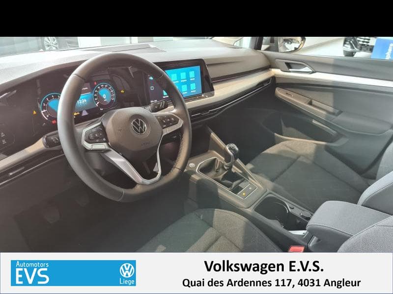 Volkswagen Golf VIII Life - 2