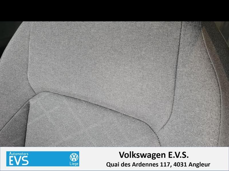 Volkswagen Golf VIII Life - 12