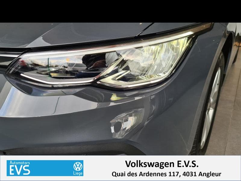 Volkswagen Golf VIII Life - 8