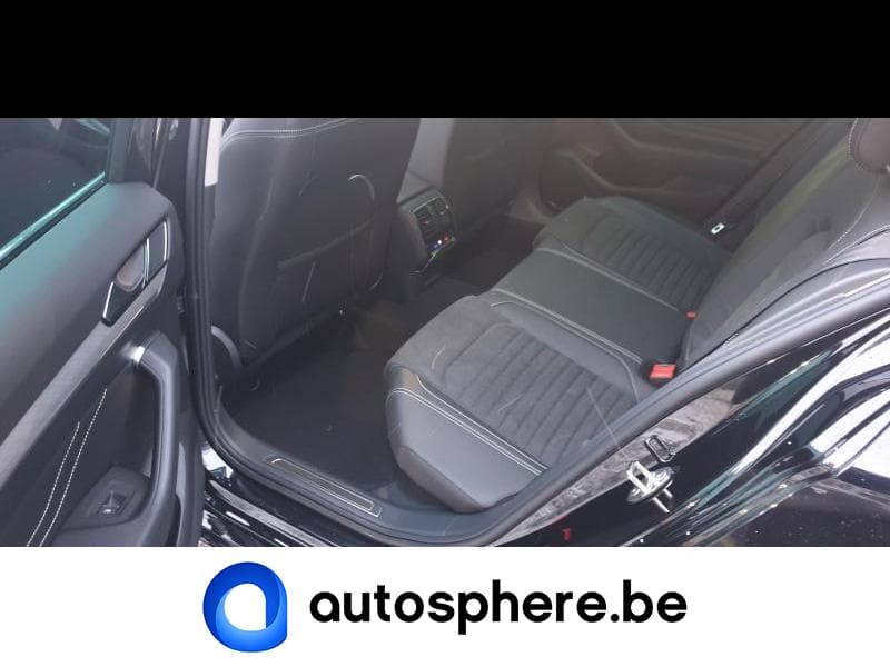 Volkswagen Passat GTE - 39
