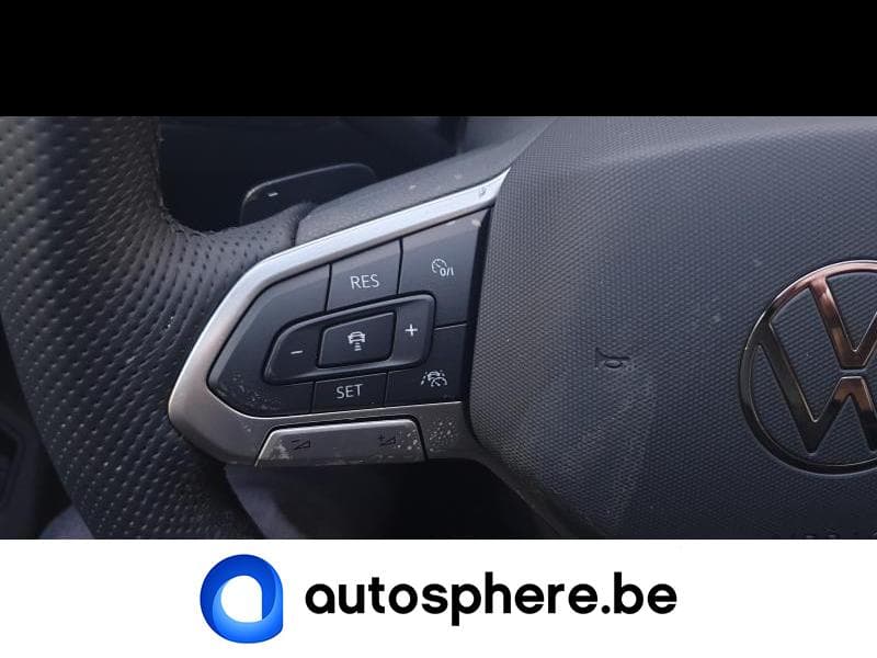Volkswagen Passat GTE - 33