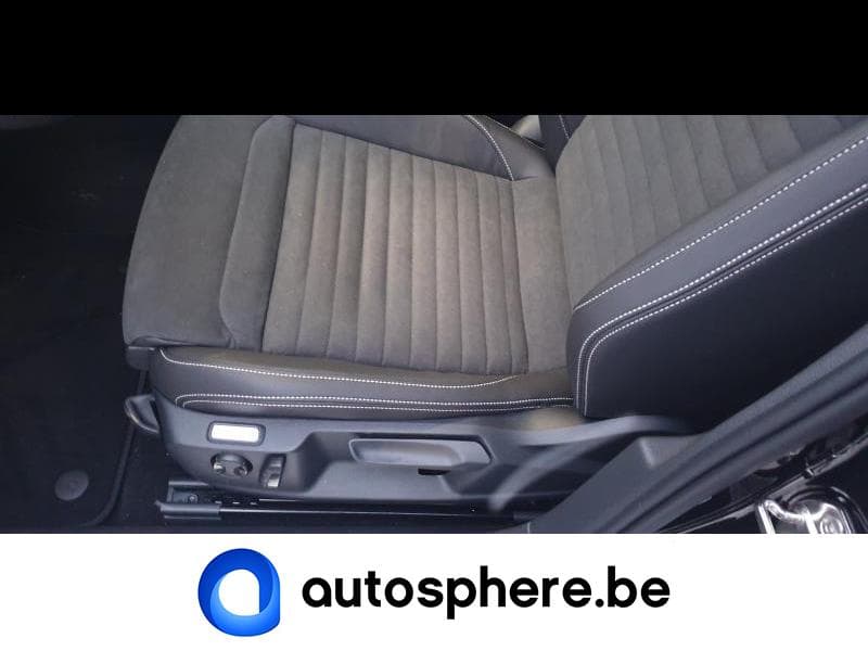 Volkswagen Passat GTE - 43