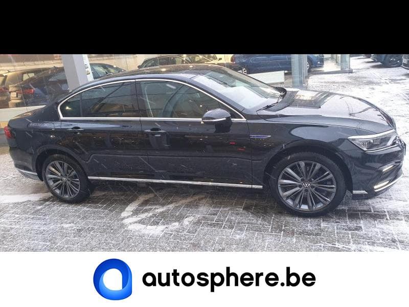Volkswagen Passat GTE - 10