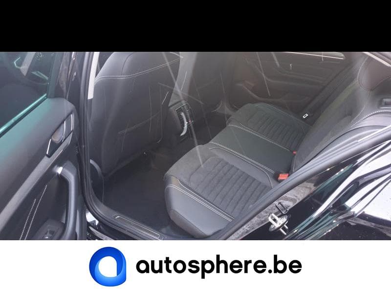Volkswagen Passat GTE - 38