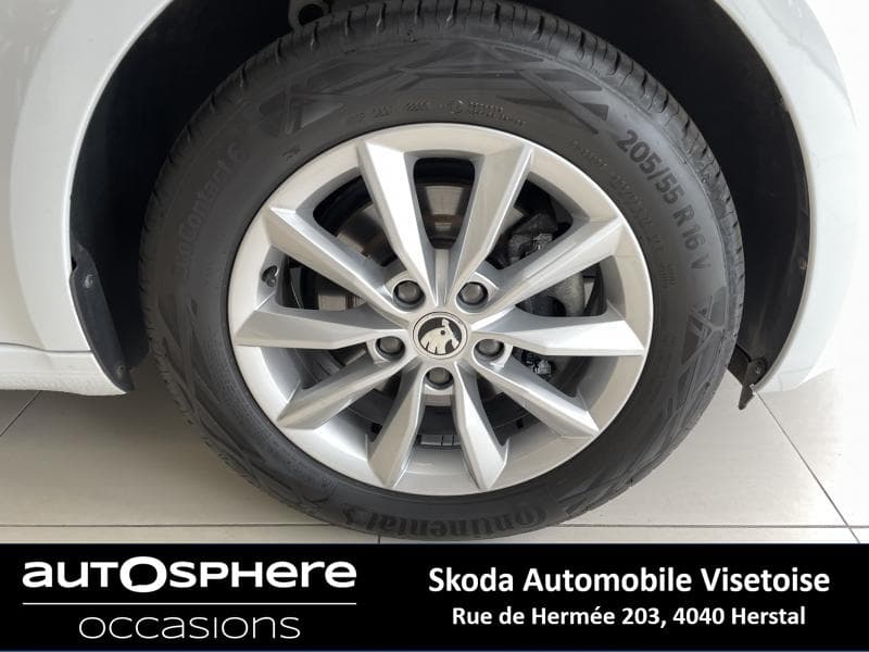 Skoda Octavia Break Ambition 1.0 TSI 115ch - 38