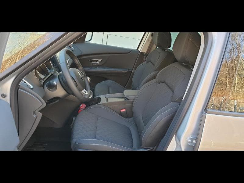 Renault Scenic LIMITED*VEHICULE IMMAT* - 8
