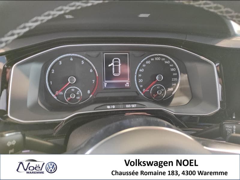 Volkswagen Polo VI Comfortline - 8