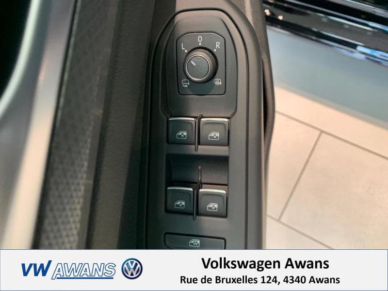 Volkswagen Golf Active - 12