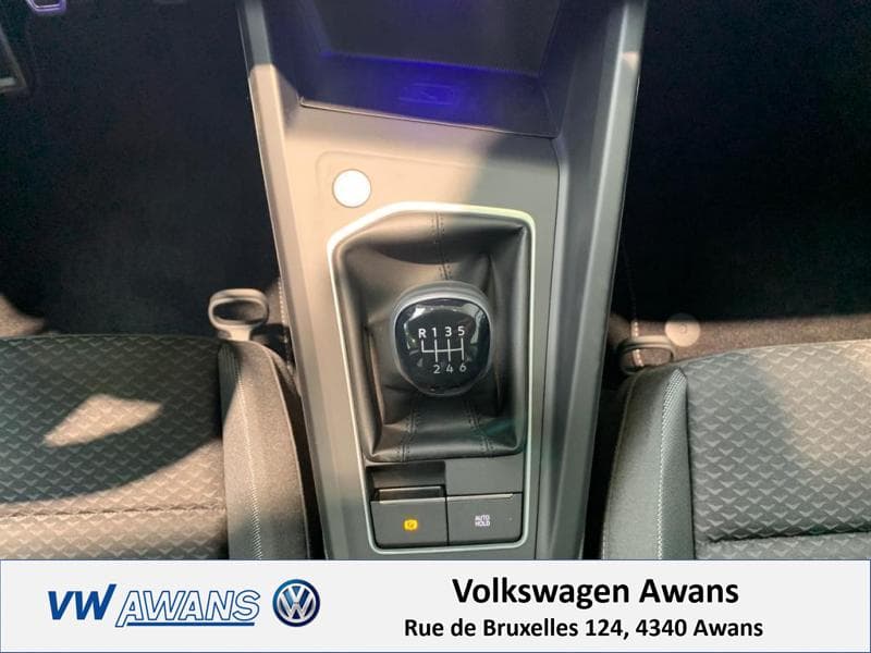 Volkswagen Golf Active - 25