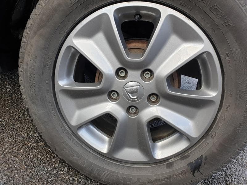 Dacia Duster PRESTIGE 4X2*NAVIGATION* - 9