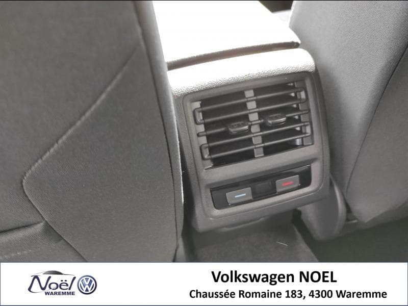 Volkswagen Golf VIII Life - 14