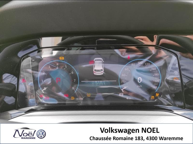 Volkswagen Golf VIII Life - 9