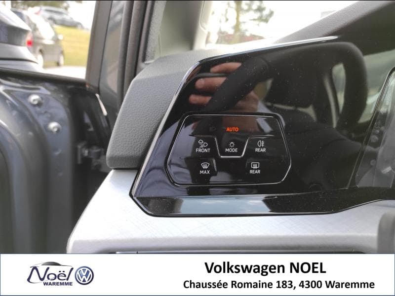 Volkswagen Golf VIII Life - 6