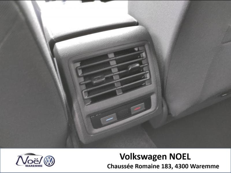 Volkswagen Golf VIII Life - 15