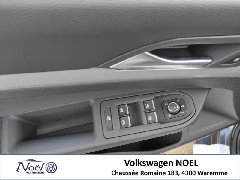 Volkswagen Golf VIII Life - 4