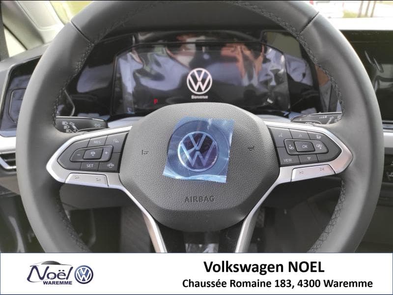 Volkswagen Golf VIII Life - 8