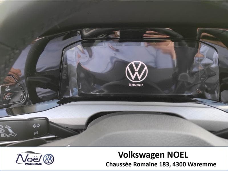 Volkswagen Golf VIII Life - 11