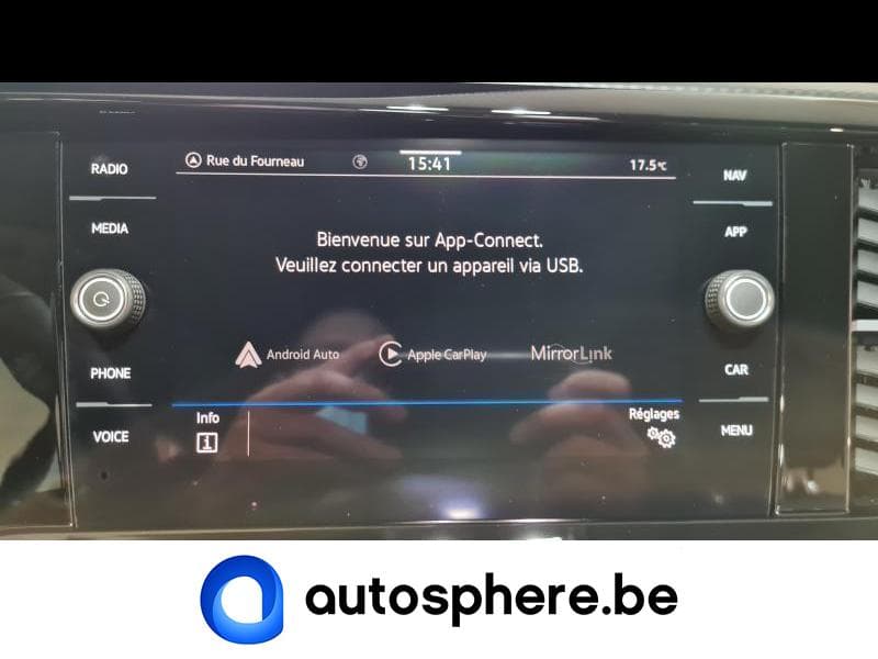 Volkswagen Caravelle Highline 8 places court - 29