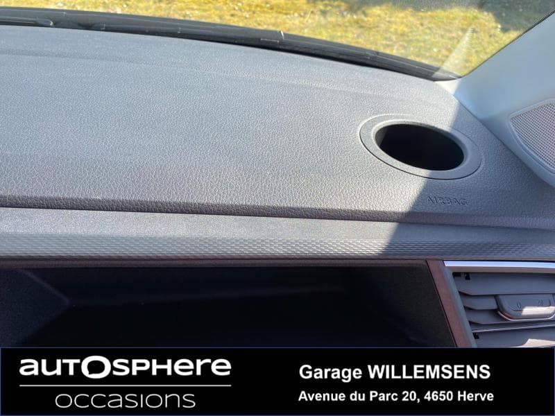 Volkswagen Multivan Trendline 2.0TDI 150cv DSG - 7 Places/Attelage/GPS - 27