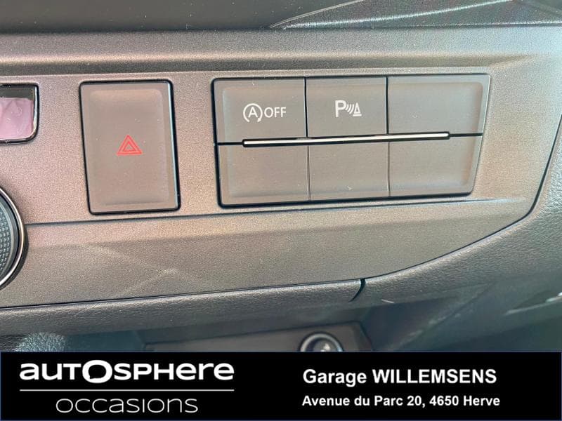 Volkswagen Multivan Trendline 2.0TDI 150cv DSG - 7 Places/Attelage/GPS - 15