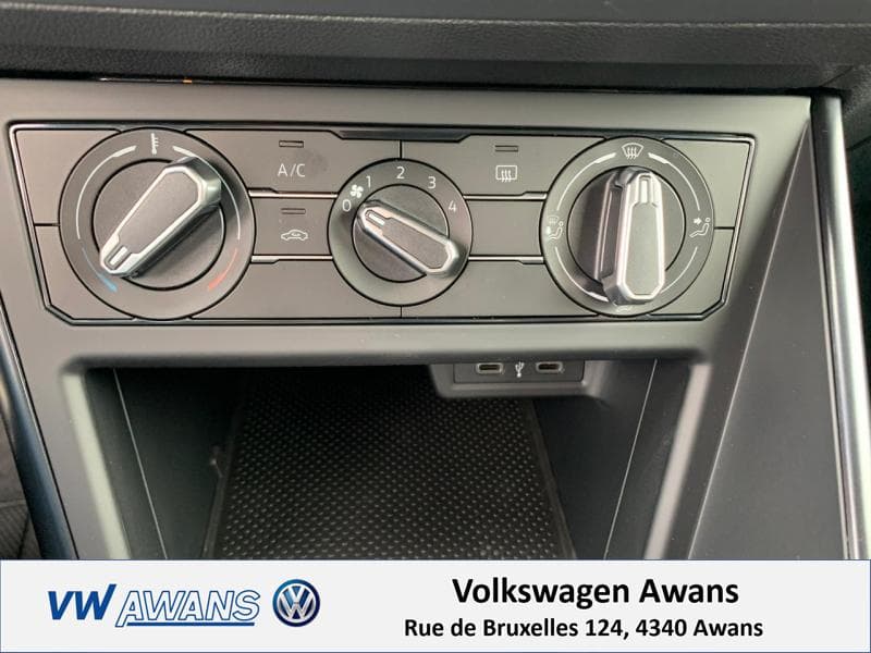 Volkswagen Polo VI Trendline - 24