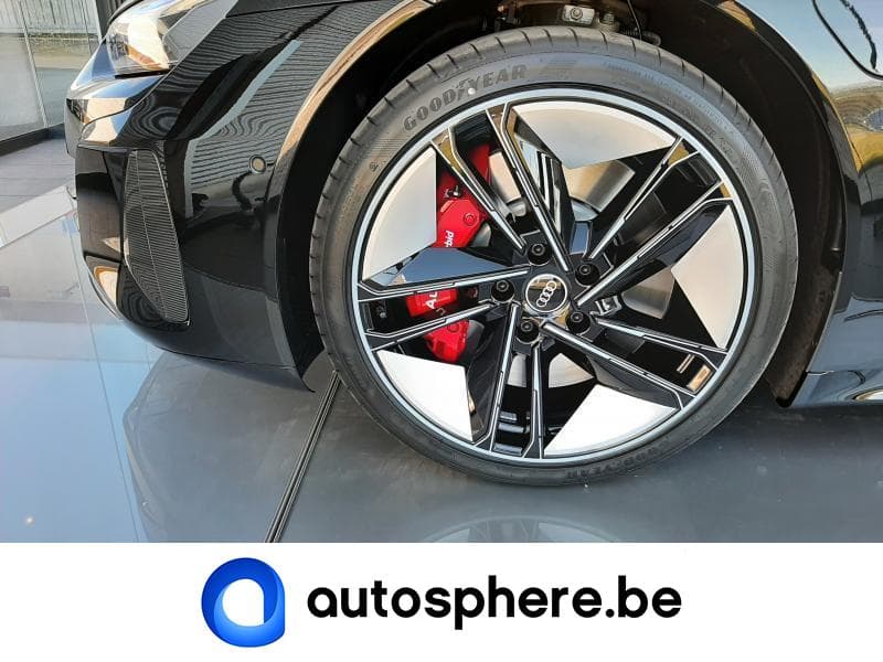 Audi e-tron GT-RS - 8