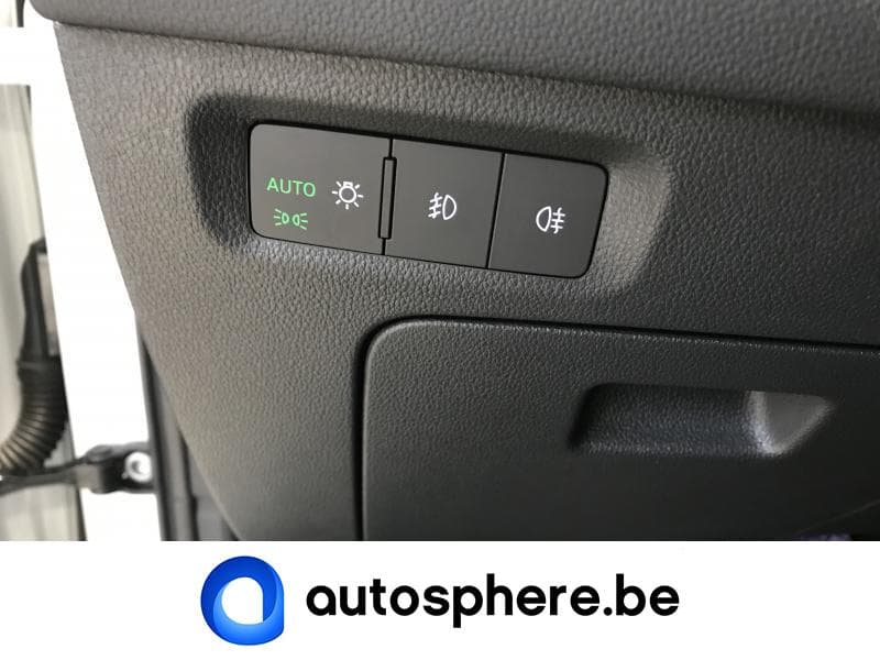 Skoda Octavia IV Ambition-AUTO-GPS-Park Pilot - 24