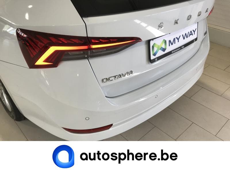 Skoda Octavia IV Ambition-AUTO-GPS-Park Pilot - 11