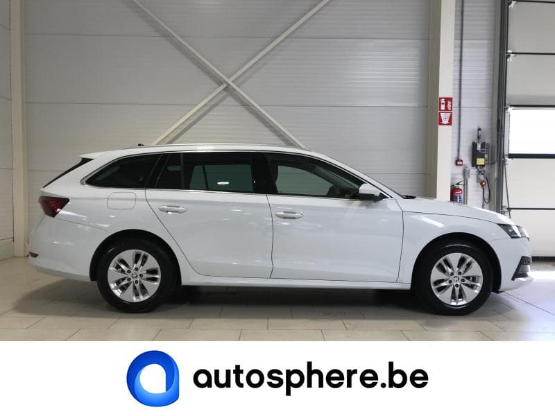 Skoda Octavia IV Ambition-AUTO-GPS-Park Pilot - 4