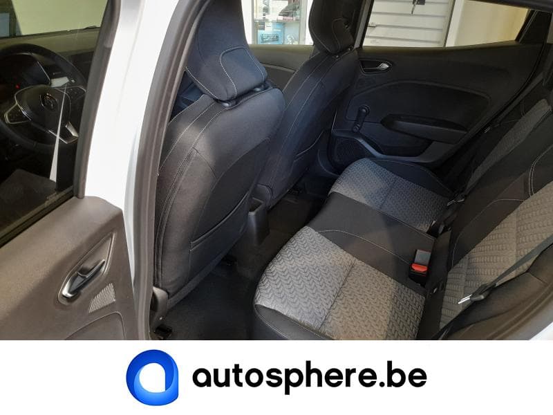 Renault Clio LIMITED -ETECH HYBRID - 9