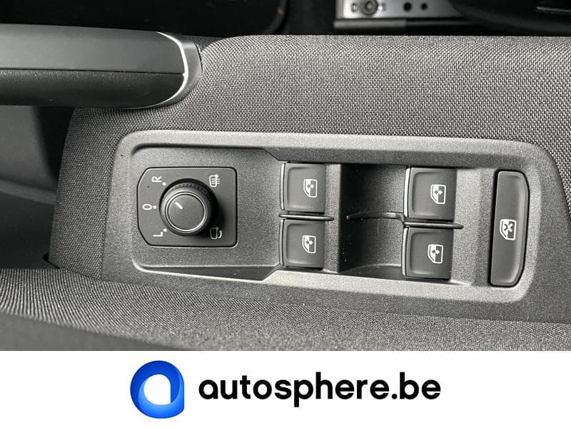 Volkswagen Touran Highline 2.0TDi 150cv - 7 Places/Attache-remorque - 28