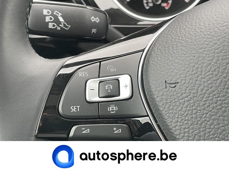 Volkswagen Touran Highline 2.0TDi 150cv - 7 Places/Attache-remorque - 29