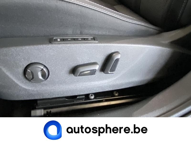 Skoda Octavia Combi Clever+ 2.0TDi 150cv - Toit pano/Attelage - 27