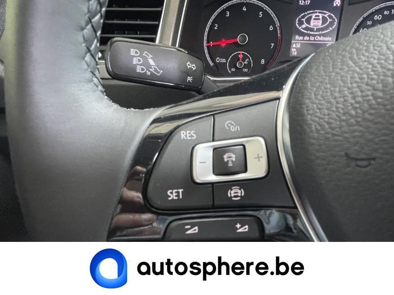 Volkswagen T-Roc Style 1.0TSi 110cv - Toit pano/GPS/Caméra - 20