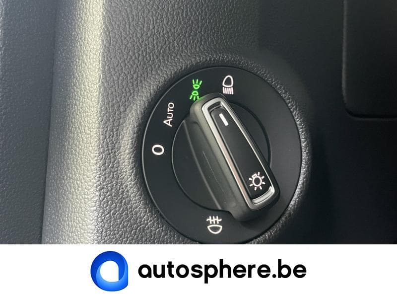 Volkswagen T-Roc Style 1.0TSi 110cv - Toit pano/GPS/Caméra - 18