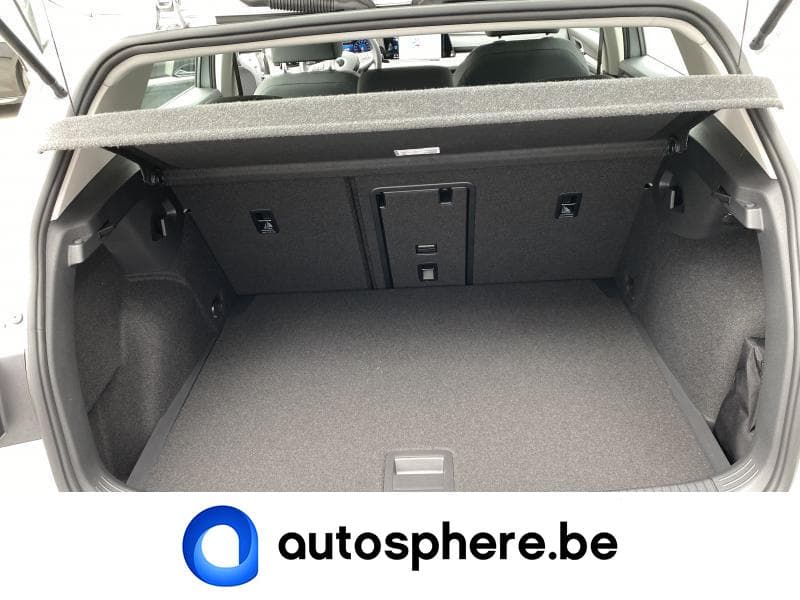 Volkswagen Golf LIFE-CAMERA-GPS+++ - 28