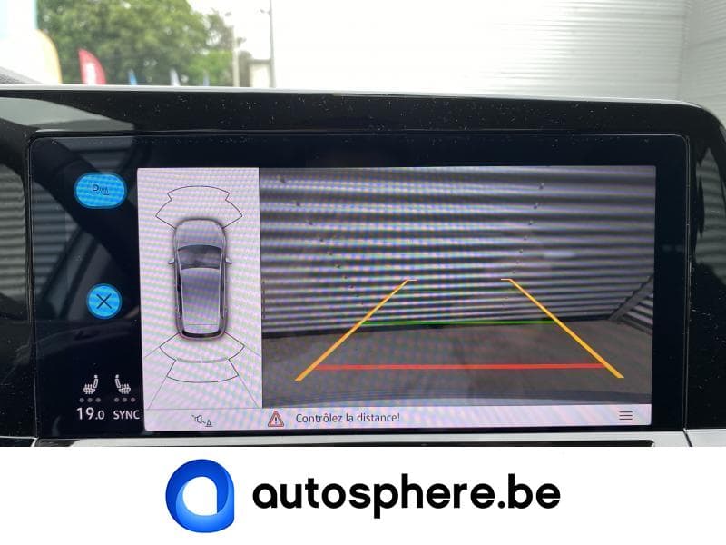 Volkswagen Golf LIFE-CAMERA-GPS+++ - 21