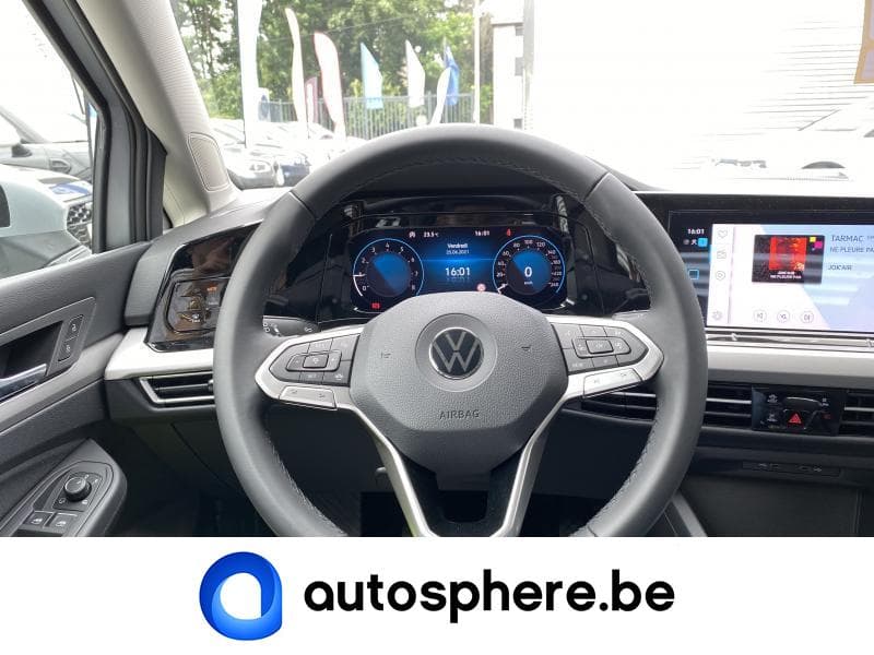 Volkswagen Golf LIFE-CAMERA-GPS+++ - 9