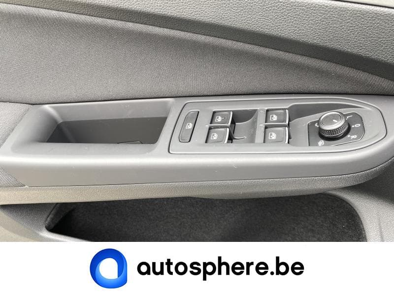 Volkswagen Golf LIFE-CAMERA-GPS+++ - 25