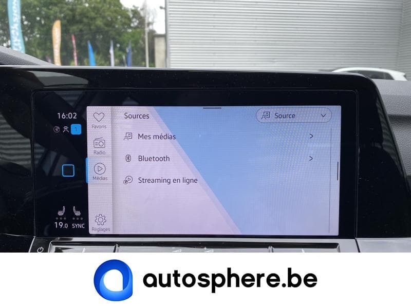 Volkswagen Golf LIFE-CAMERA-GPS+++ - 15