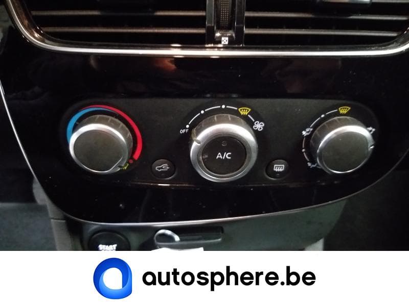 Renault Clio LIMITED TCE90CV 13578KMS! - 21